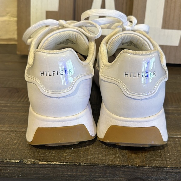 Tommy Hilfiger Women’s jogger sneakers - Picture 4 of 6